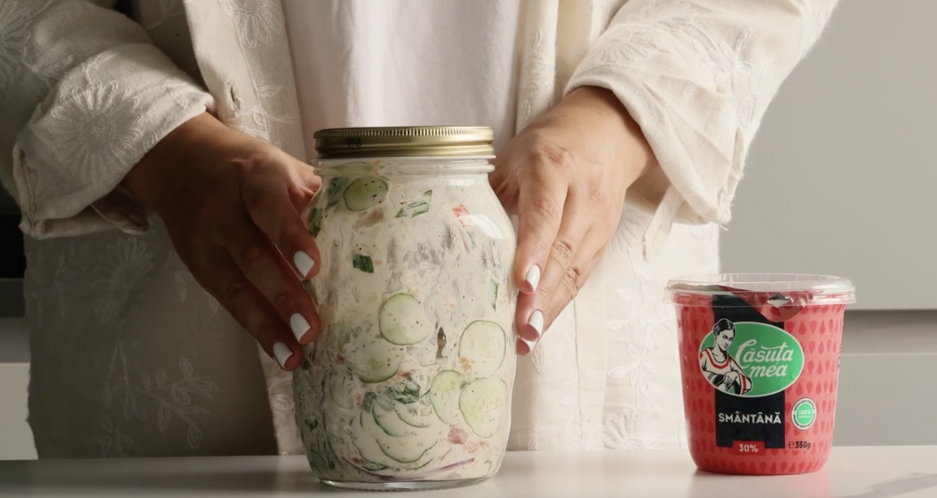 Salată cu accent asiatic – gustare rapidă și savuroasă